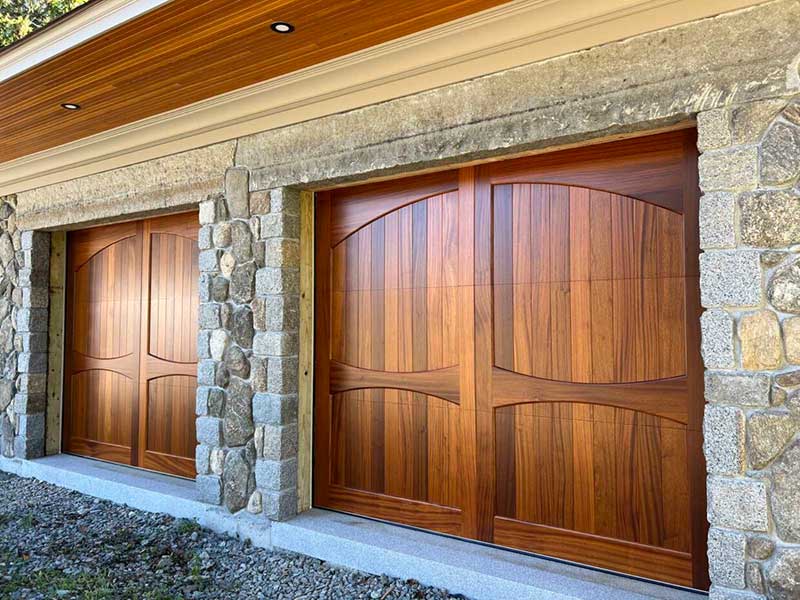 Carraige House Garage Door